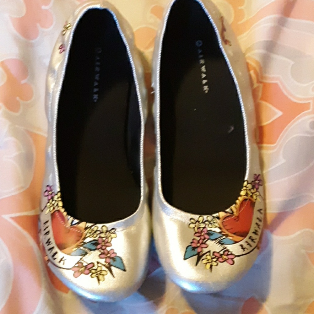Airwalk shoes